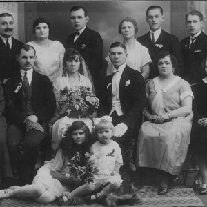 Zdjęcie ślubne Olgi i Zygmunta Antoszkiewiczów, 2 lutego 1927 roku, Grodno 